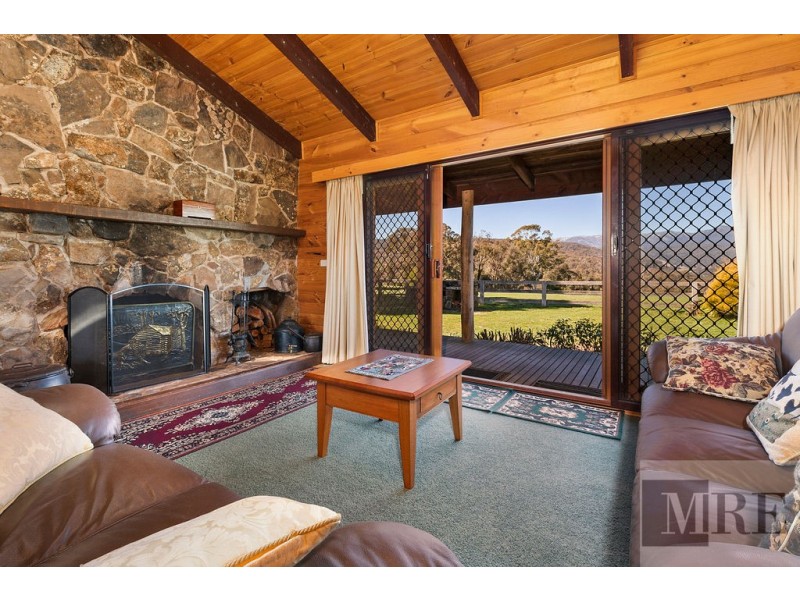 796 Buttercup Road, Merrijig VIC 3723