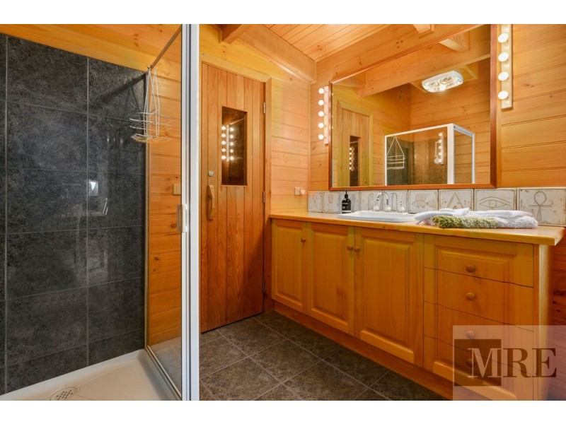 796 Buttercup Road, Merrijig VIC 3723