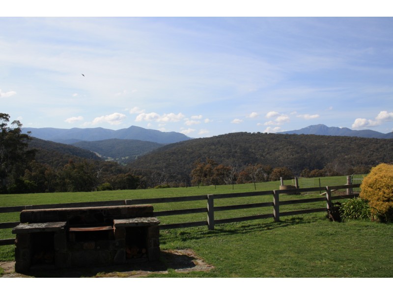 796 Buttercup Road, Merrijig VIC 3723