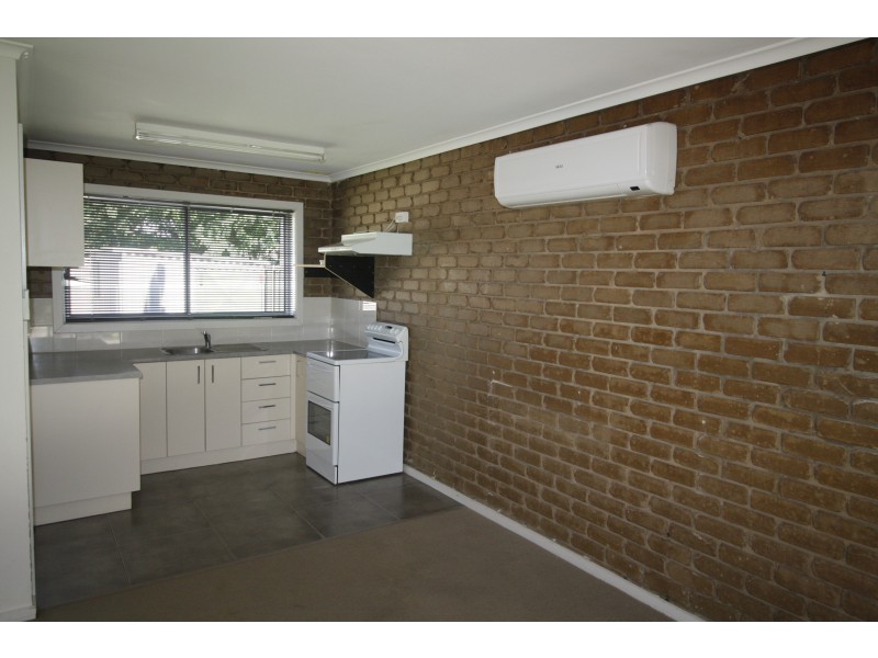 2/11 Early Street, Mansfield VIC 3722
