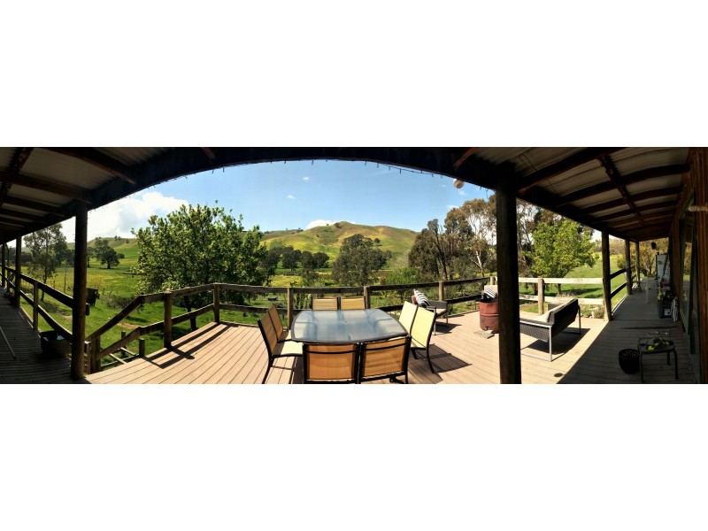 297 Woolshed Road, Bonnie Doon VIC 3720