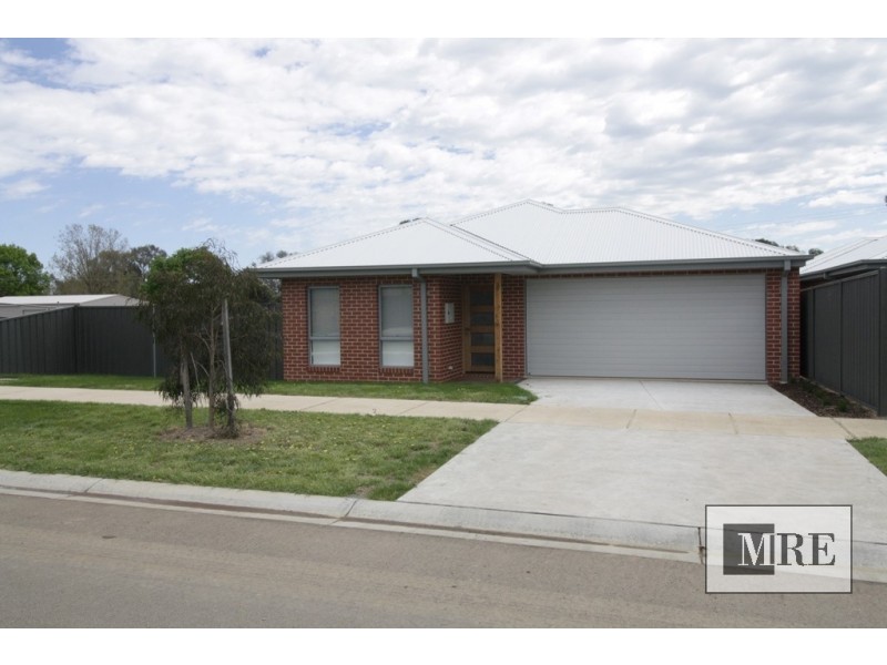 2 Stringybark Street, Mansfield VIC 3722