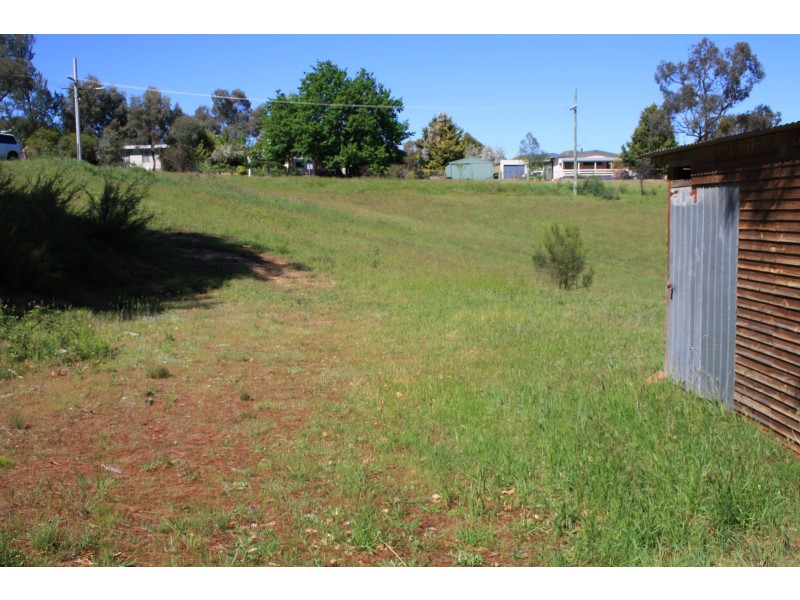 24 Trout Stream Way, Macs Cove VIC 3723