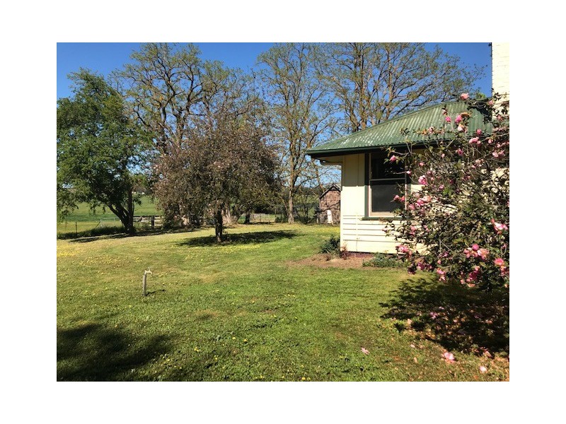 595 Ancona Road, Mansfield VIC 3722