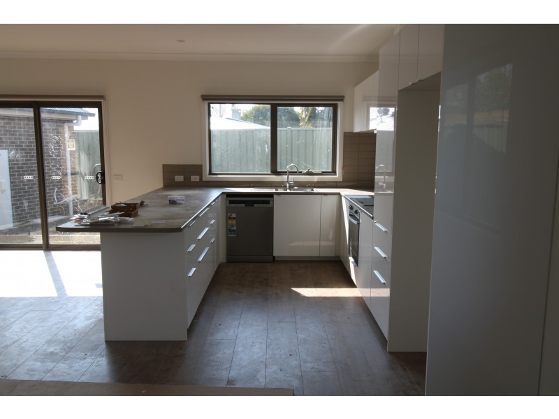 3/18 Kidston Parade, Mansfield VIC 3722