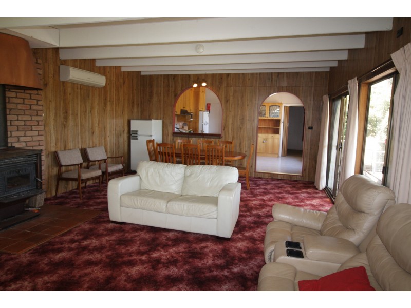 1 Catherine Street, Goughs Bay VIC 3723