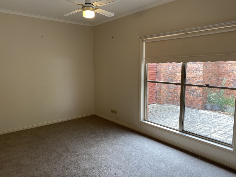 1a Somerset Crescent, Mansfield VIC 3722