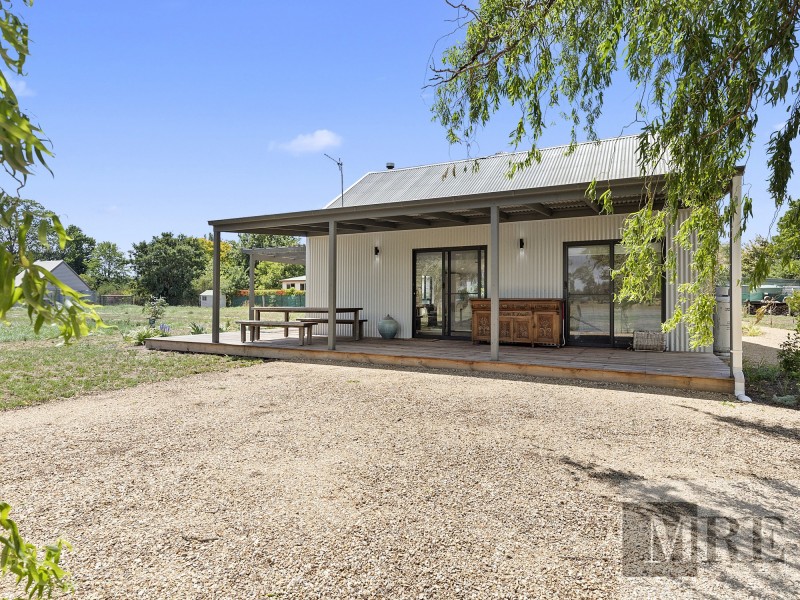 20 Logan Street, Mansfield VIC 3722