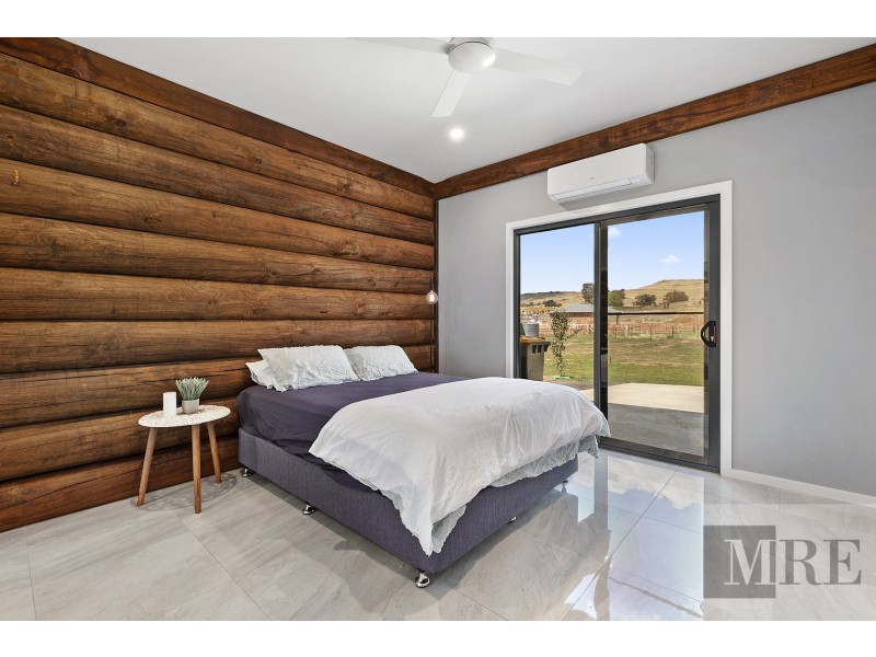 1 Lomandra Way, Mansfield VIC 3722