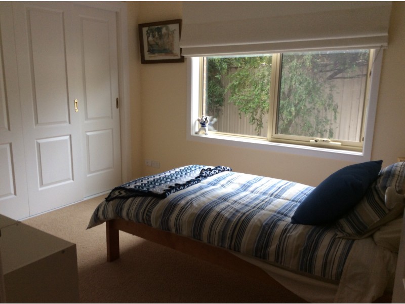 2/63 Cambridge Drive, Mansfield VIC 3722