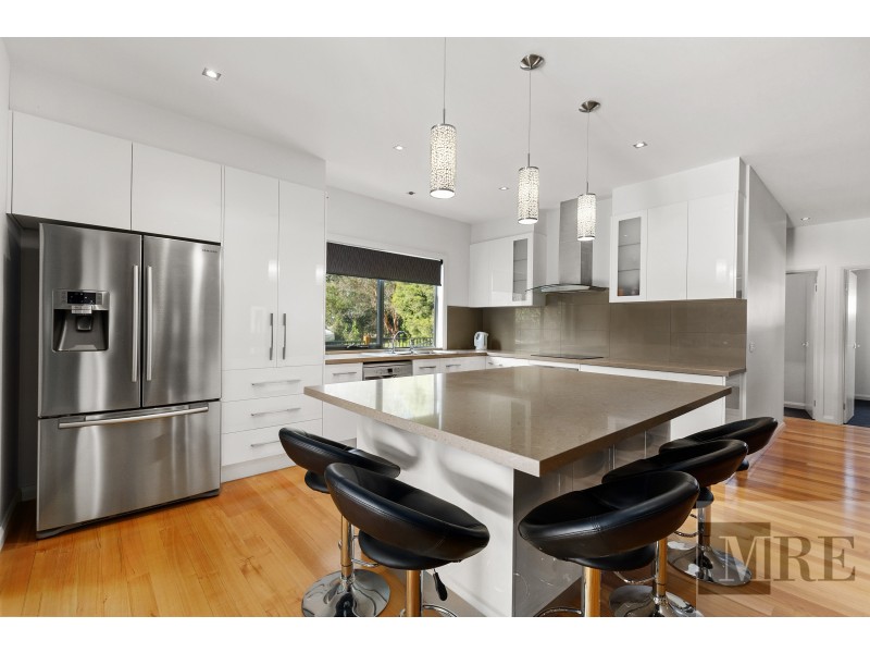 51 Arnot Street, Bonnie Doon VIC 3720