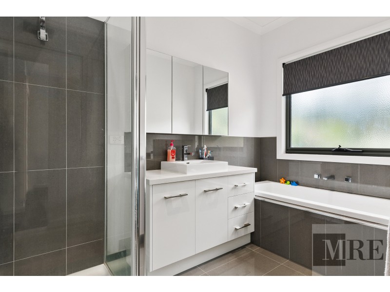 51 Arnot Street, Bonnie Doon VIC 3720