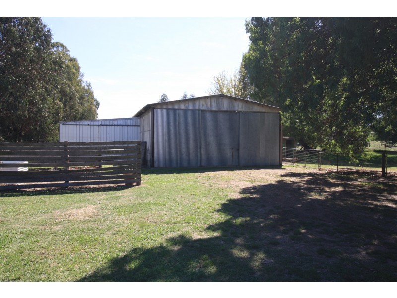 95 Deadhorse Lane, Mansfield VIC 3722