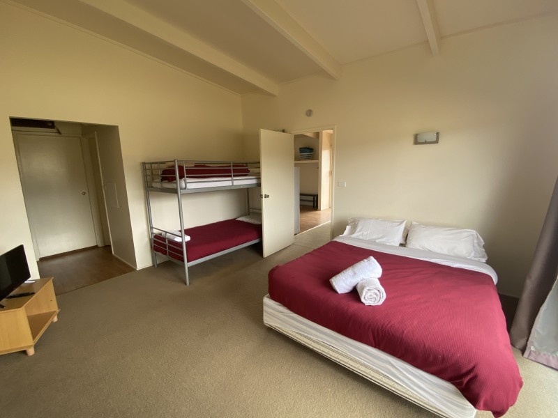 11/4 Omega Street, Merrijig VIC 3723