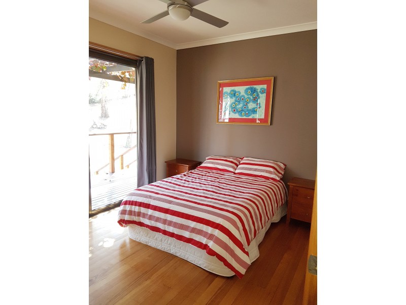 77 Willowlake Drive (Macs Cove), Mansfield VIC 3722