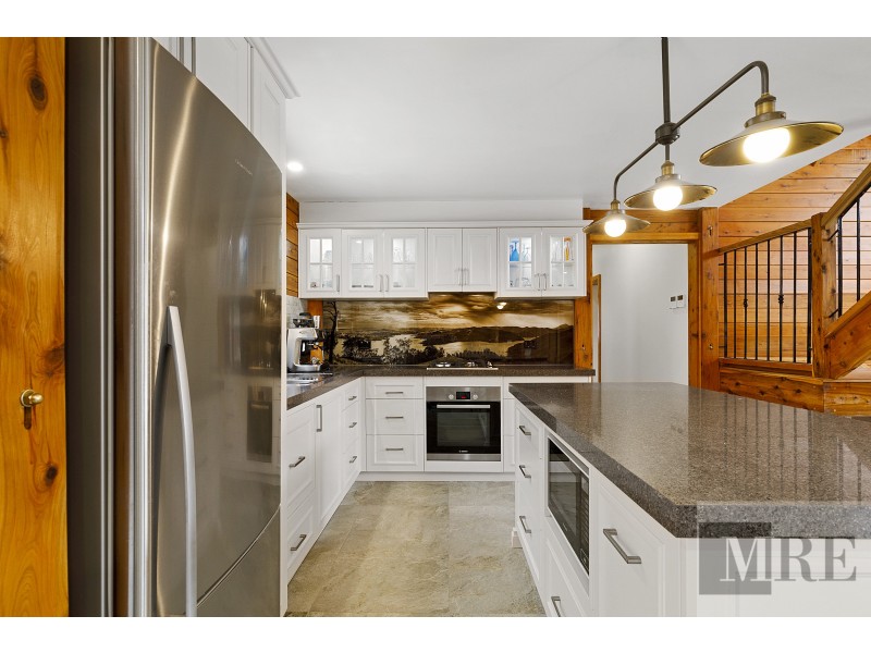 757 Sonnberg Drive, Bonnie Doon VIC 3720