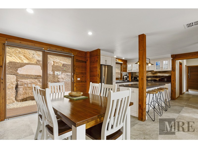 757 Sonnberg Drive, Bonnie Doon VIC 3720