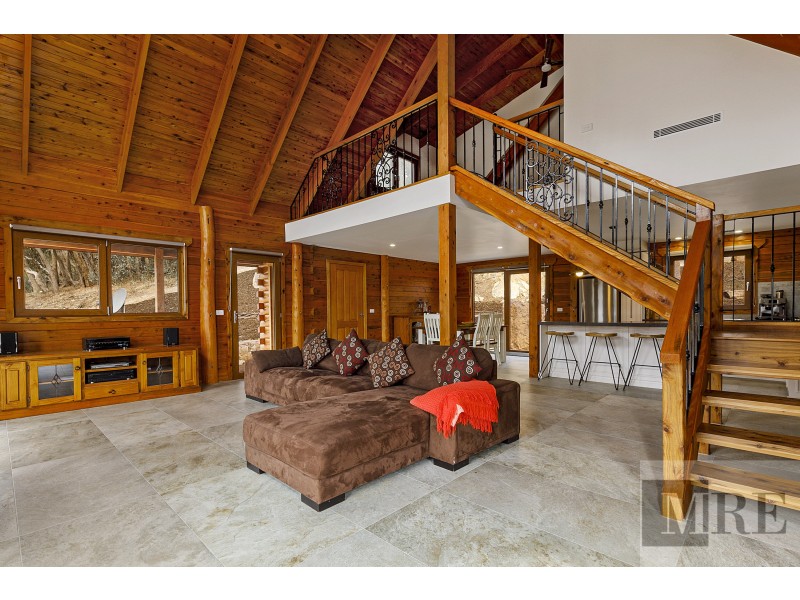 757 Sonnberg Drive, Bonnie Doon VIC 3720