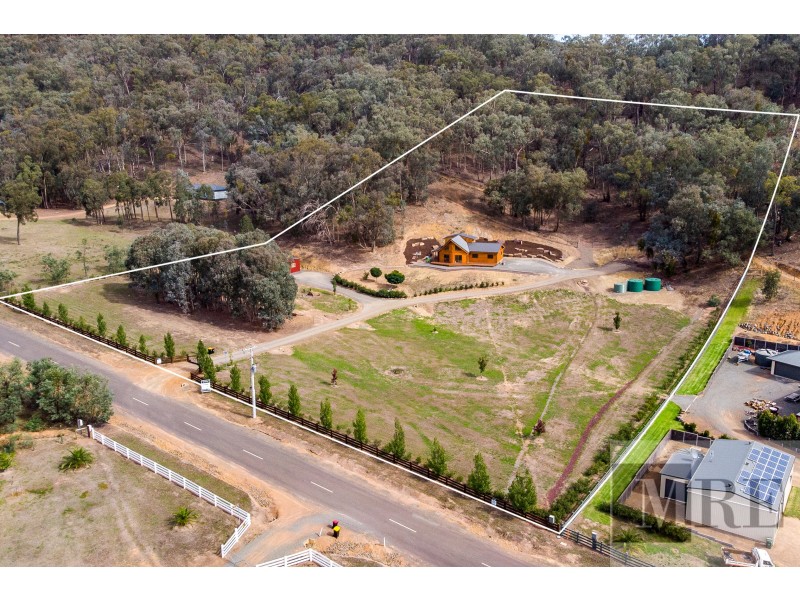 757 Sonnberg Drive, Bonnie Doon VIC 3720