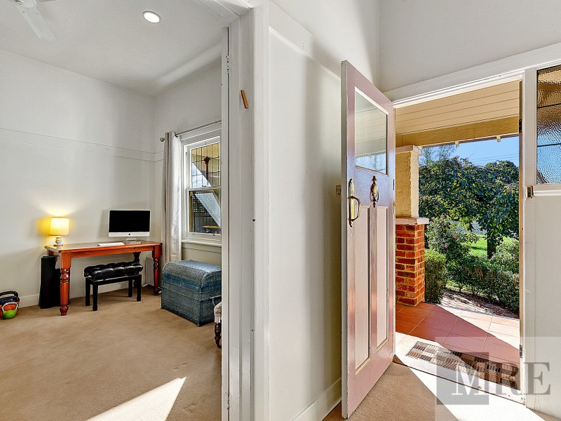 12 Hunter Street, Mansfield VIC 3722