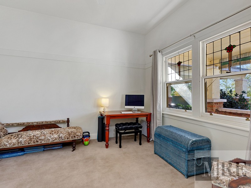 12 Hunter Street, Mansfield VIC 3722