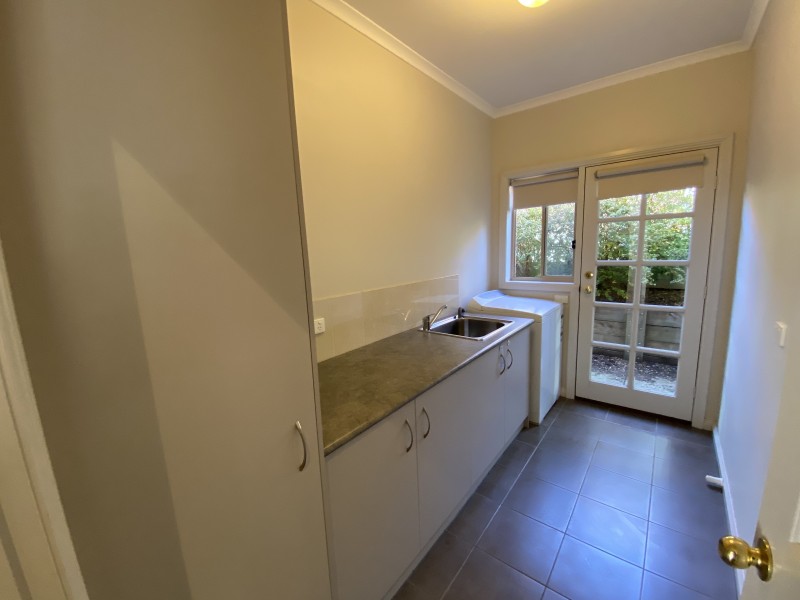 2/37 Somerset Crescent, Mansfield VIC 3722
