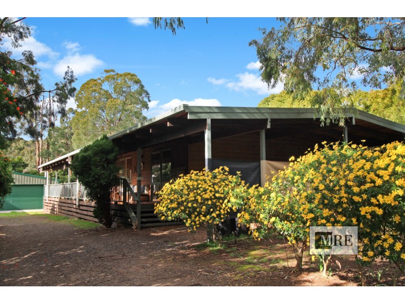 16 Glen Avenue, Jamieson VIC 3723