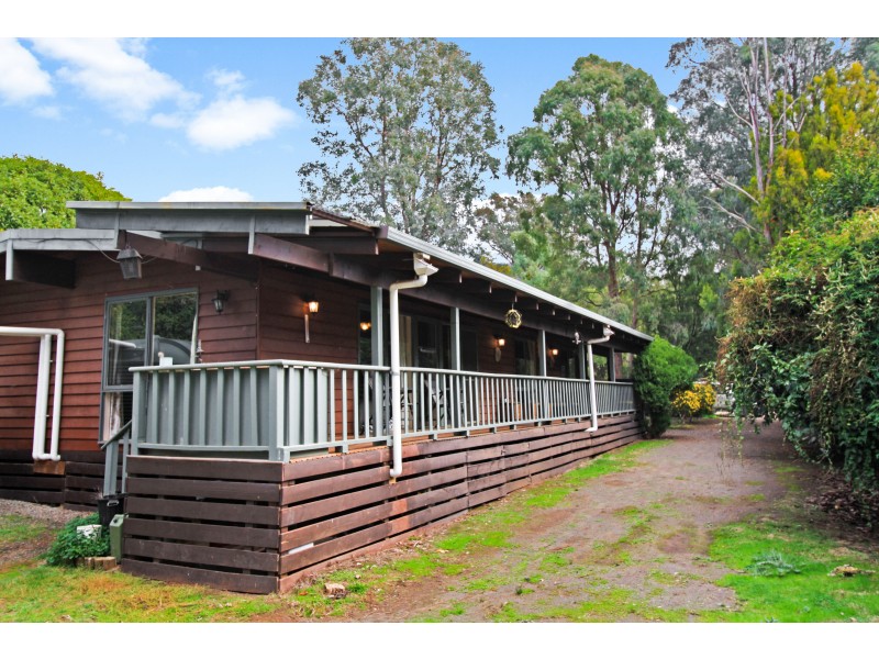 16 Glen Avenue, Jamieson VIC 3723