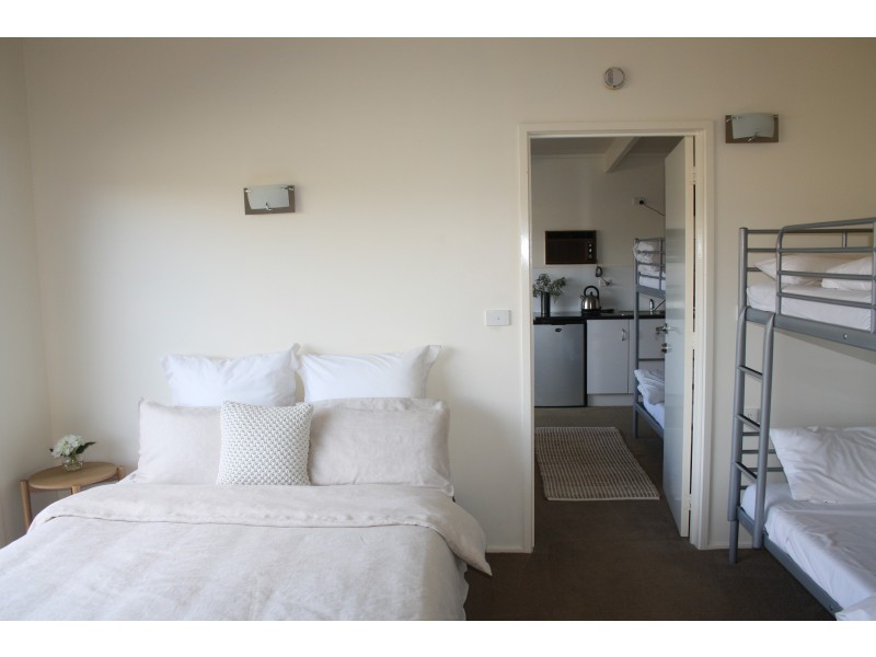 4 Omega Street, Merrijig VIC 3723