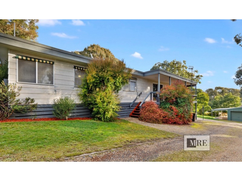 13 Edmanson Avenue, Howqua Inlet VIC 3723