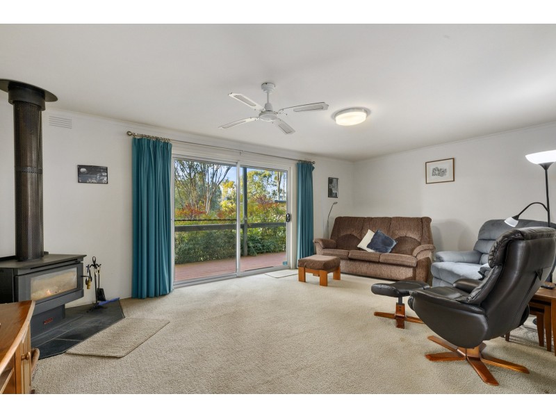 13 Edmanson Avenue, Howqua Inlet VIC 3723