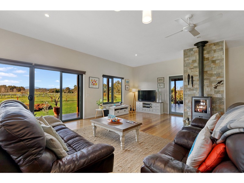 67 Graves Road, Mansfield VIC 3722