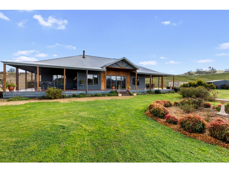 67 Graves Road, Mansfield VIC 3722