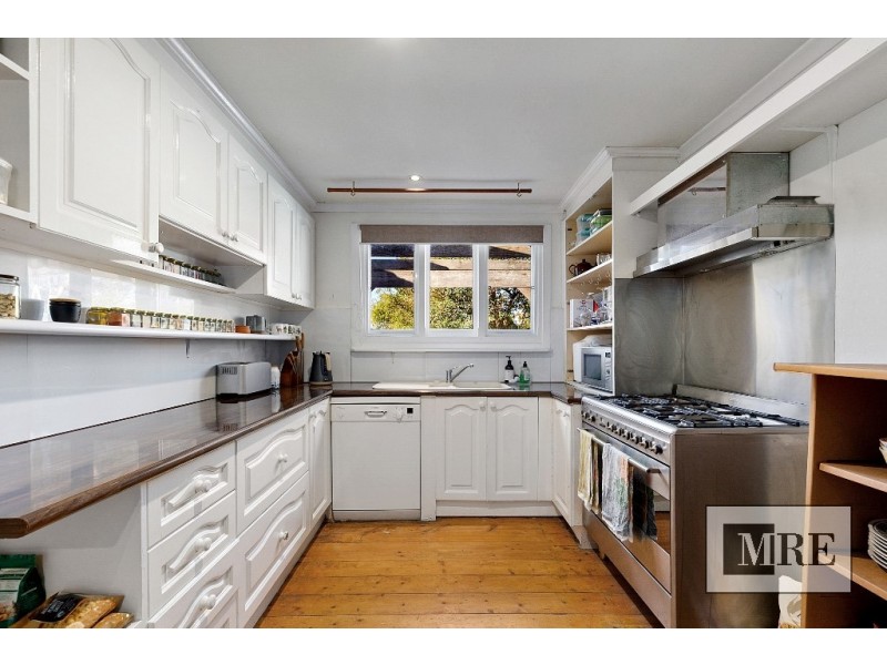 12 Hunter Street, Mansfield VIC 3722