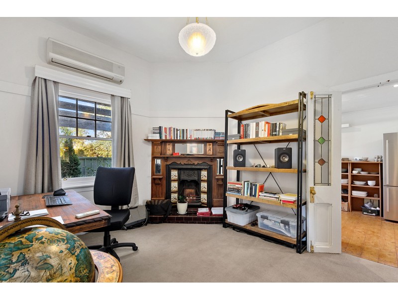 12 Hunter Street, Mansfield VIC 3722