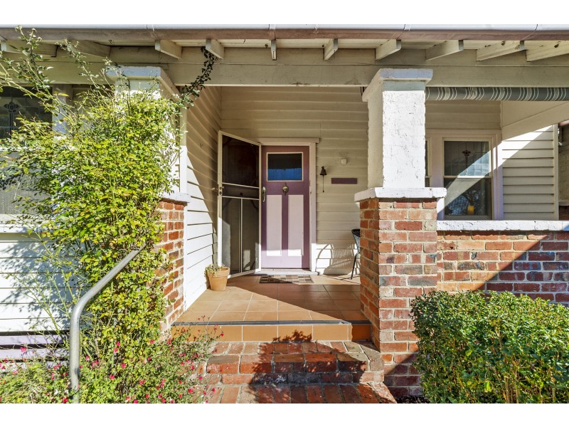 12 Hunter Street, Mansfield VIC 3722