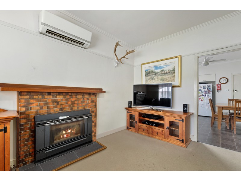 30 Elvins Street, Mansfield VIC 3722