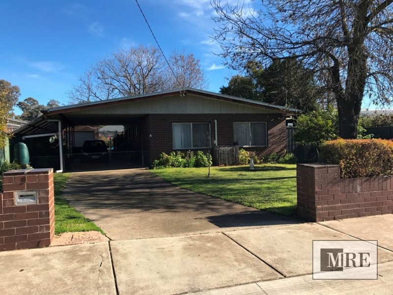 1 Finlason Street, Mansfield VIC 3722