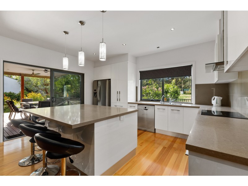 51 Arnot Street, Bonnie Doon VIC 3720