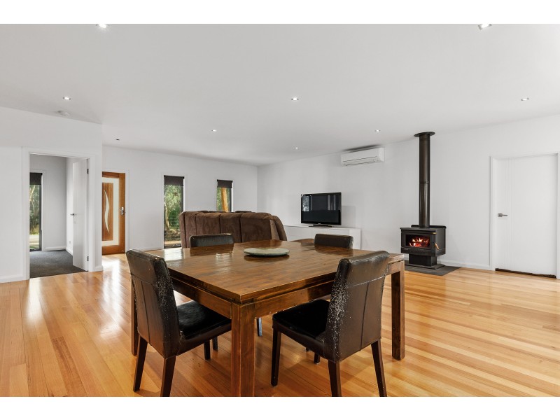 51 Arnot Street, Bonnie Doon VIC 3720