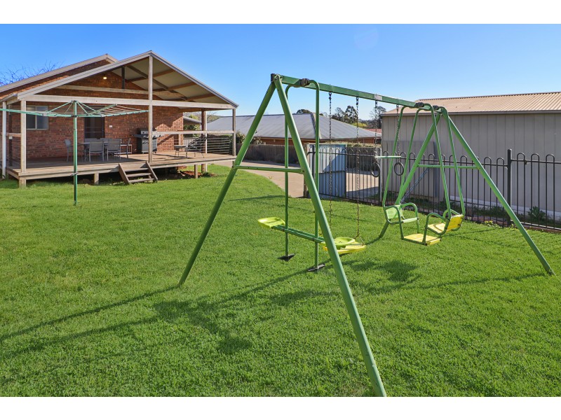 5 Somerset Crescent, Mansfield VIC 3722