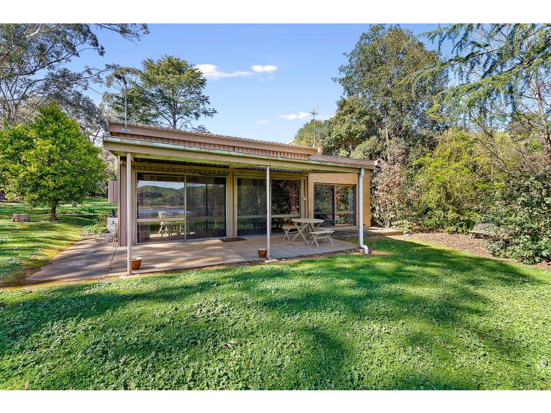 290 Hutchinsons Road, Bonnie Doon VIC 3720