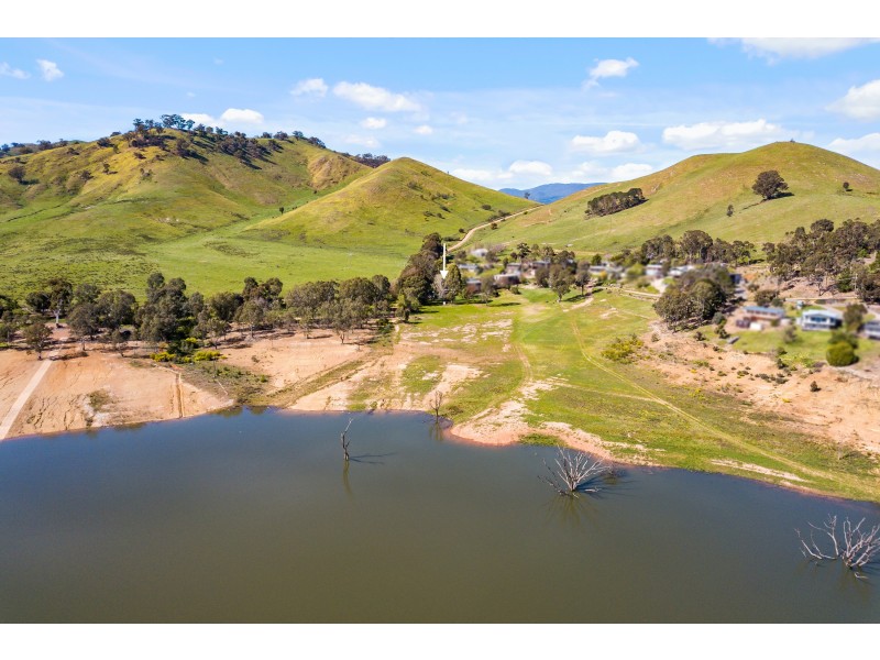 290 Hutchinsons Road, Bonnie Doon VIC 3720