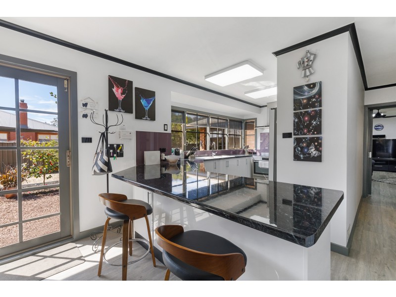 12 Links Road, Mansfield VIC 3722