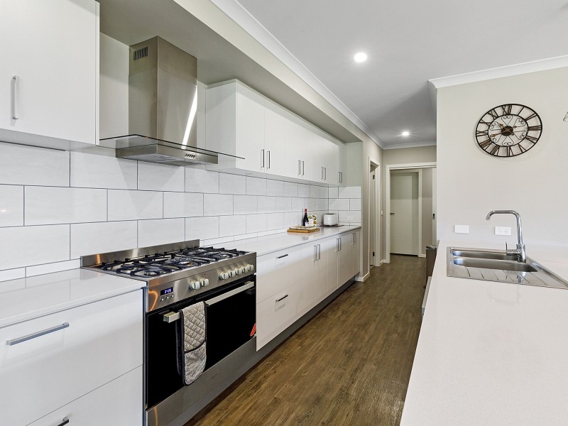 14 Saddle Court, Mansfield VIC 3722