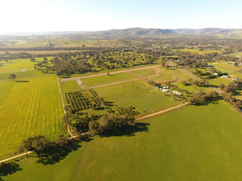 44 Bank Street, Avenel VIC 3664