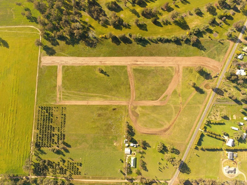 44 Bank Street, Avenel VIC 3664