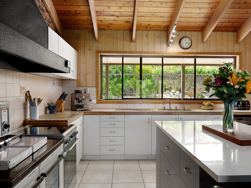 250 Ford Drive, Mansfield VIC 3722