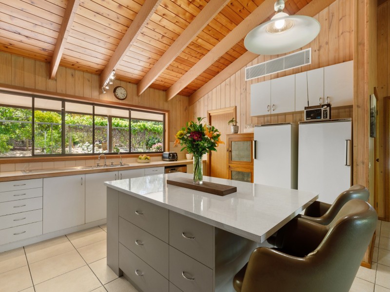 250 Ford Drive, Mansfield VIC 3722