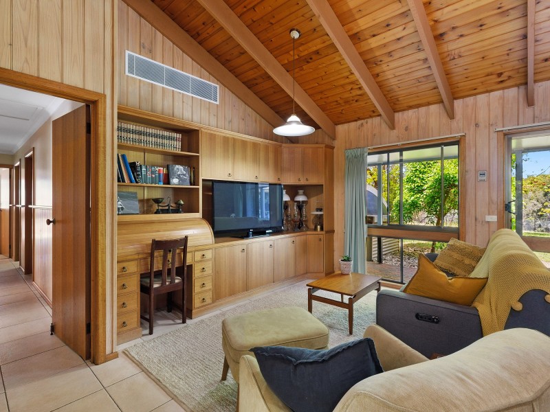 250 Ford Drive, Mansfield VIC 3722